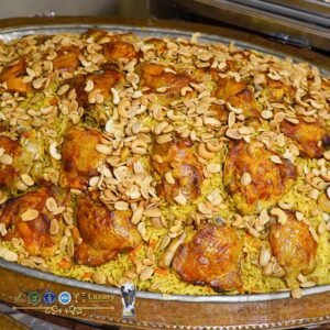 A plate of Mansaf, kebse and chicken for 5 people